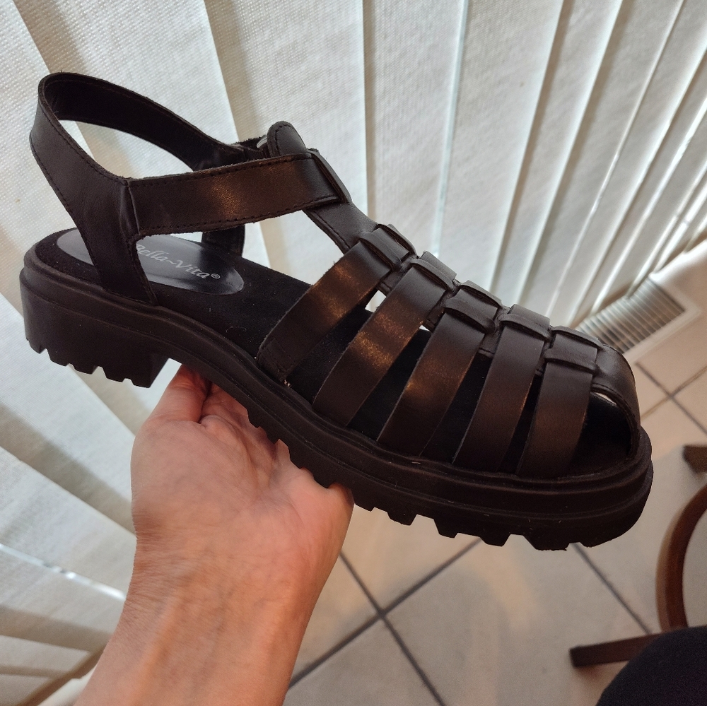 Fisherman Sandals, Leather, Size 10W New /No Tags